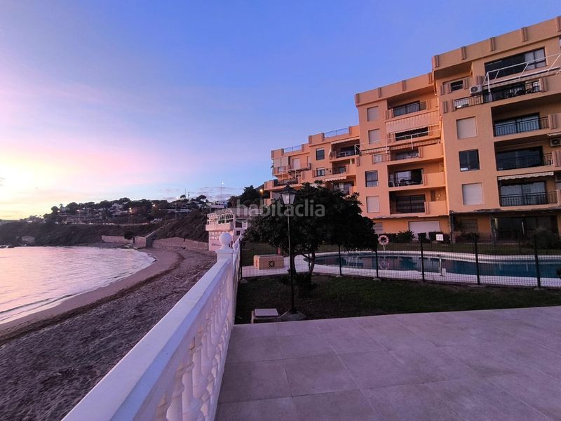 Foto ac56ea3f-387f-4270-a77f-222b18d401d0. Piso vivienda única en primerísima línea con vistas de crucero en Benalmádena