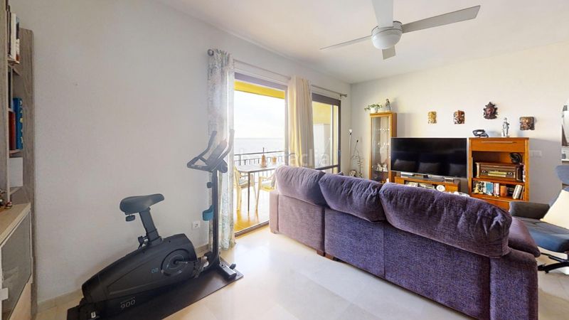 Foto e3704ba9-2bf8-4893-8486-1da56de5d354. Piso vivienda única en primerísima línea con vistas de crucero en Benalmádena