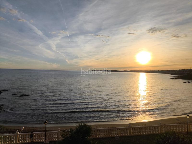 Foto fe1a3742-0520-4c08-bb72-8e50a0a3637b. Piso vivienda única en primerísima línea con vistas de crucero en Benalmádena