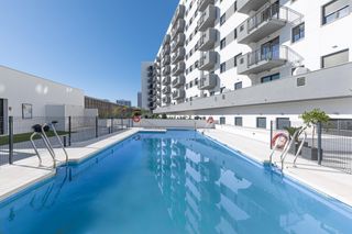 Location Appartement  Calle poeta muñoz rojas. Alquileres zona vialia