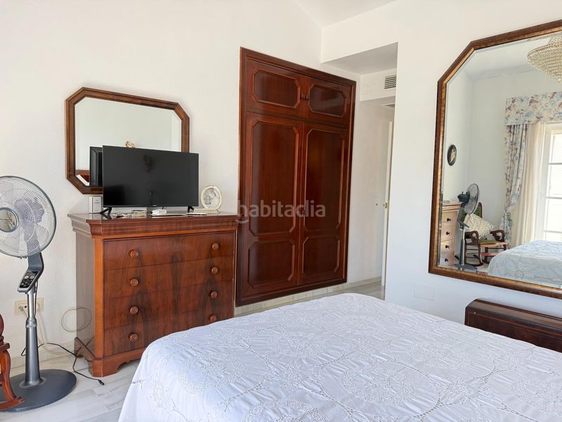 Foto 14f3e488-64b6-4a65-9e31-7b35c37bd4e1. Casa aparellada amb calefacció aparcament piscina a Málaga