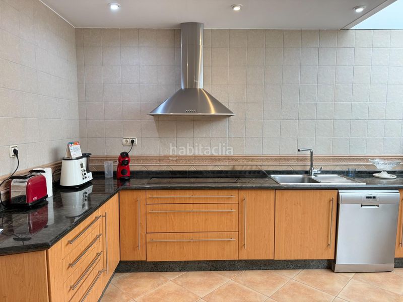 Foto a8122637-0f71-4aba-a96b-1dbaffde9833. Casa aparellada amb calefacció aparcament piscina a Málaga
