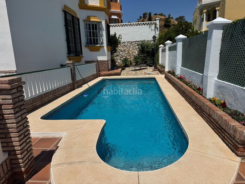 Foto ca27c9cb-5ad0-4a06-b89f-7ef8fdb09072. Casa aparellada amb calefacció aparcament piscina a Málaga