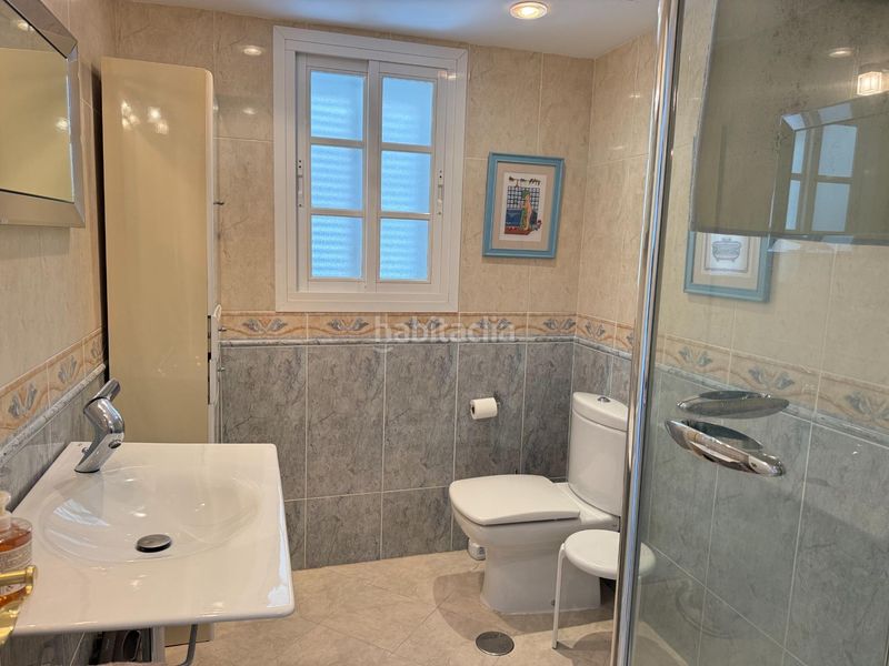 Foto e4f2c6f8-6d77-492c-b129-ae1ea9ef9438. Casa aparellada amb calefacció aparcament piscina a Málaga