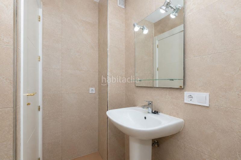 Foto 9f0b14a4-7955-4314-9078-e9c013bf0e39. Pis a Parque Ayala - Jardín de la Abadía - Huelín Málaga