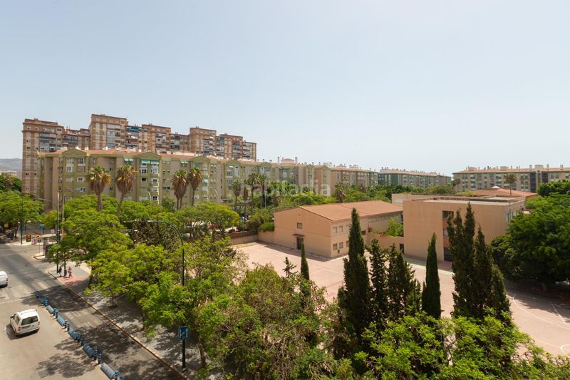 Foto f83dbdbe-dfd6-4024-aca5-c509a8627567. Pis a Parque Ayala - Jardín de la Abadía - Huelín Málaga
