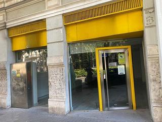 Lloguer Local Comercial  Reino de valencia. Local comercial en avenida del reino de valencia