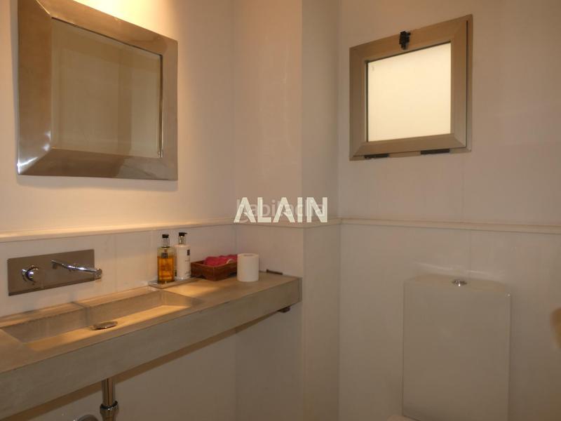Foto 48a5d9c4-d13c-454d-a28e-725507000690. Piso  de lujo en el centro junto ayuntamiento en Valencia