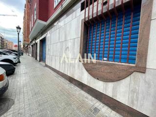 Local Comercial  Calle democracia. Local comercial junto pérez galdós y pechina