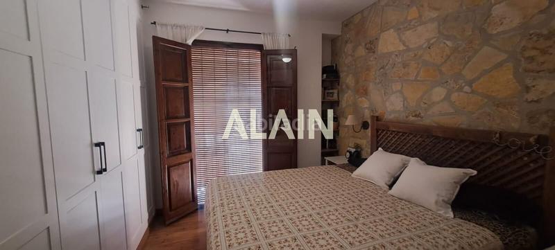 Foto 89d12ea4-84e2-42ef-946a-b3b7766fdb4b. Casa con riscaldamento in Centro Ciudad Manises