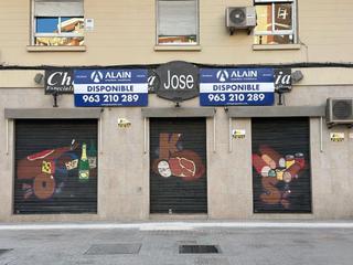 Lloguer Local Comercial a La Petxina. Grupo alain presenta en alquiler un excelente local comercial es