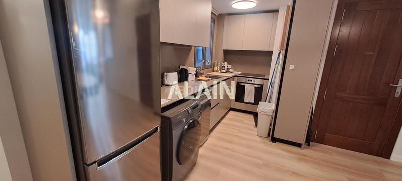 Foto 4062eddd-3e80-4d09-925f-8f85bca0aaa2. Piso  con mucho encanto en sant francesc ciutat vella en Valencia