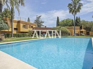 Xalet a Picassent. Se vende espectacular chalet independiente en urbanización  de l