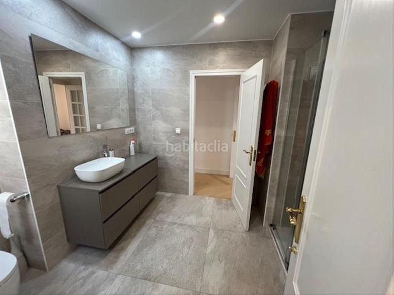 Foto 51ebc137-c427-4c95-9466-bb3bf79b063c. Piso gran vivienda en venta en calle colon en Sant Francesc Valencia