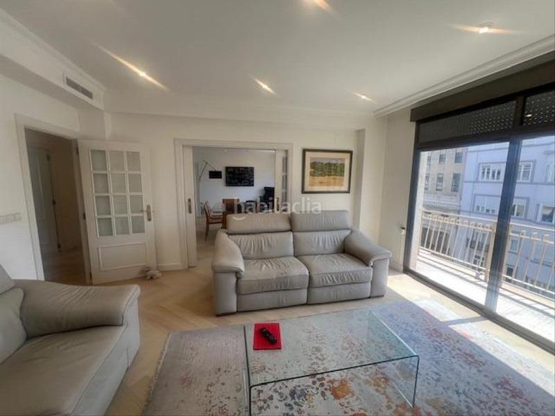 Foto 89b81967-3918-4a8c-9e4f-061fe47a5fbe. Piso gran vivienda en venta en calle colon en Sant Francesc Valencia