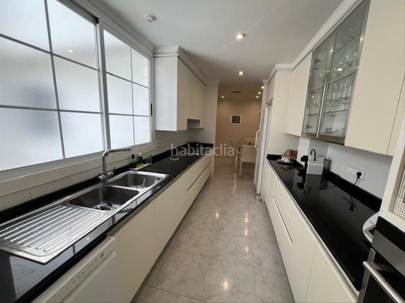 Foto 8e48d78e-768d-4fda-8d36-3fd5a533d70a. Piso gran vivienda en venta en calle colon en Sant Francesc Valencia