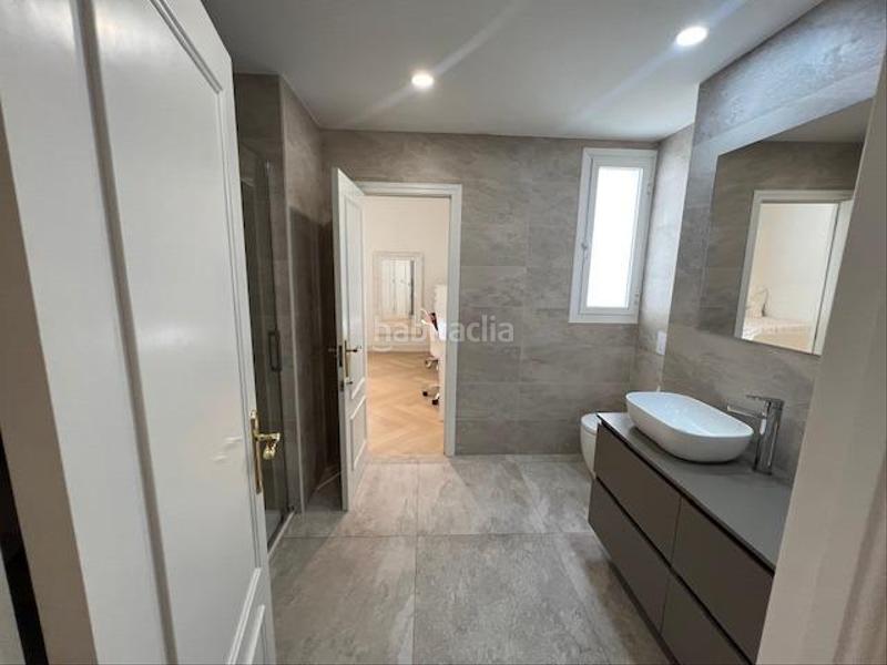 Foto a70ab368-9ead-4cbc-a1c4-b5215305385f. Piso gran vivienda en venta en calle colon en Sant Francesc Valencia