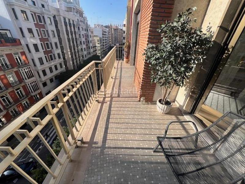 Foto ae893ced-9c16-4870-ad6d-f96824fc5929. Piso gran vivienda en venta en calle colon en Sant Francesc Valencia