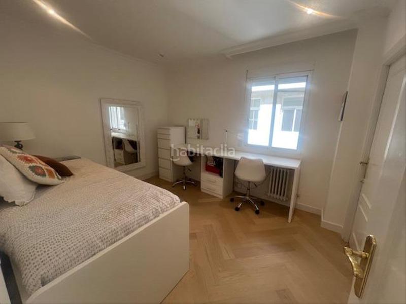 Foto b8ef24dd-d65b-4922-a87a-de3778cafc2f. Piso gran vivienda en venta en calle colon en Sant Francesc Valencia