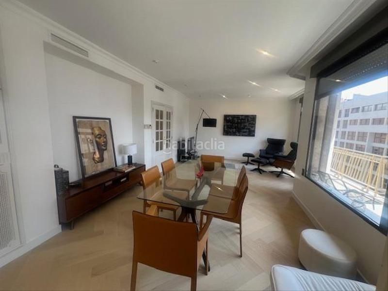 Foto c469a08f-3bb0-43cb-8b16-a9cd532e24d1. Piso gran vivienda en venta en calle colon en Sant Francesc Valencia