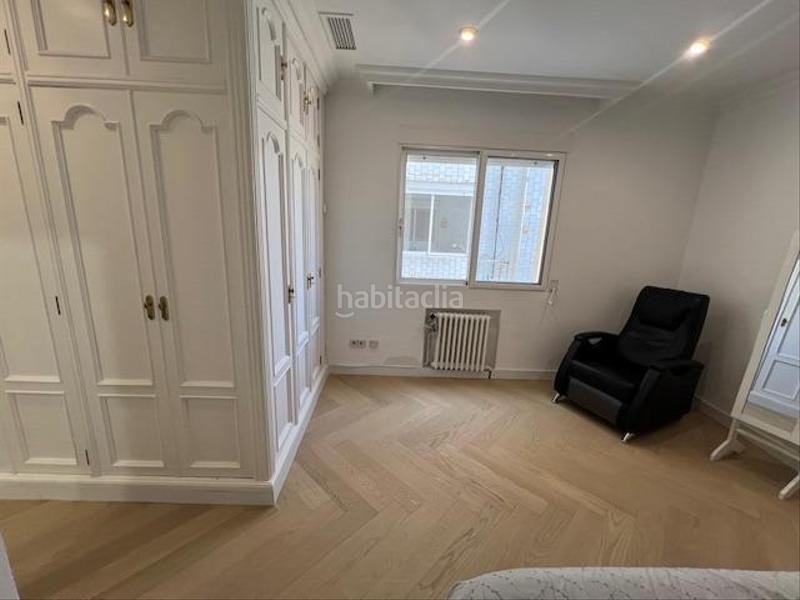 Foto df9b80ec-d12d-48f5-baba-de71389f263b. Piso gran vivienda en venta en calle colon en Sant Francesc Valencia