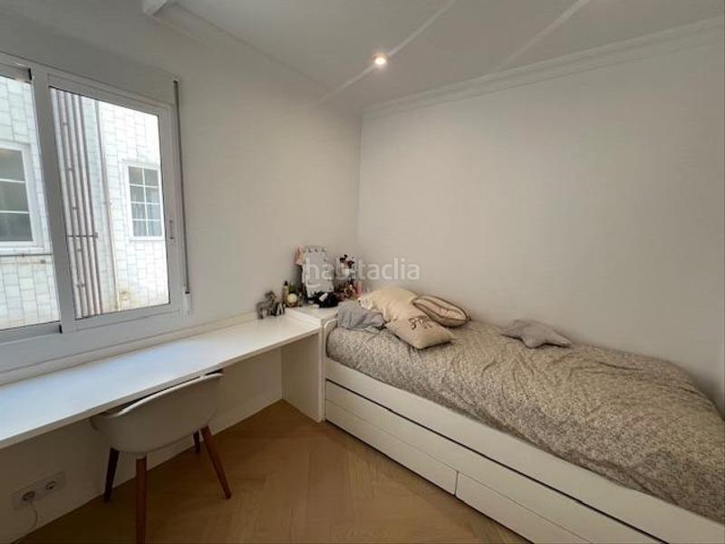Foto e53ef2ff-3dd8-43fc-979a-5a10fd8be31d. Piso gran vivienda en venta en calle colon en Sant Francesc Valencia