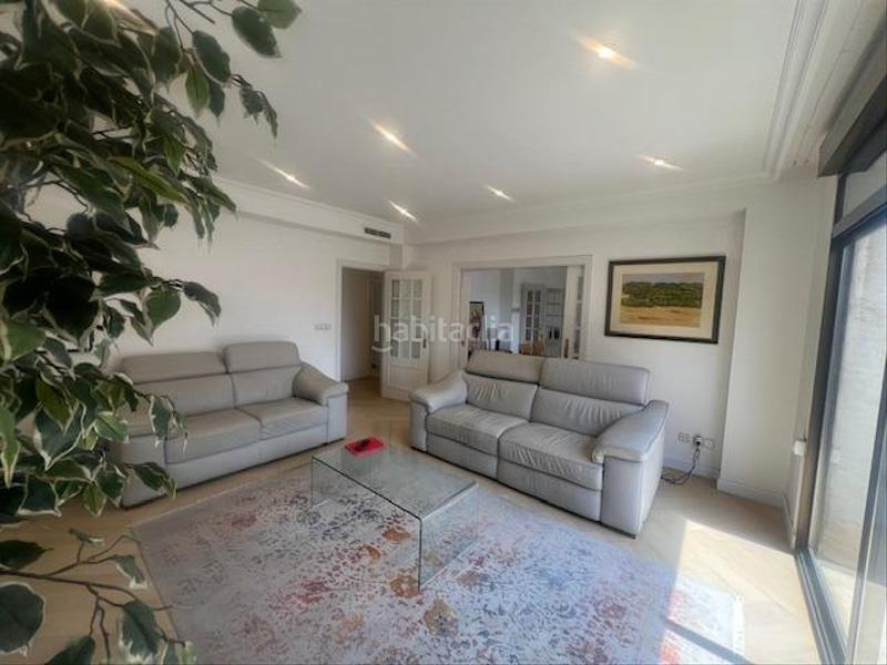 Foto e79f4465-9c09-44aa-85d4-6d9f8c72712b. Piso gran vivienda en venta en calle colon en Sant Francesc Valencia