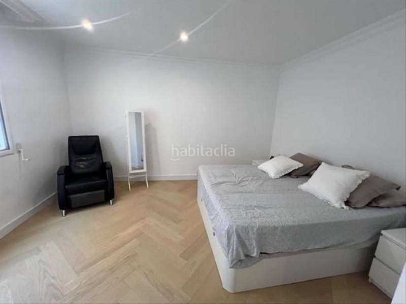 Foto f05d5e74-af10-4e85-800f-0498f7564ecd. Piso gran vivienda en venta en calle colon en Sant Francesc Valencia