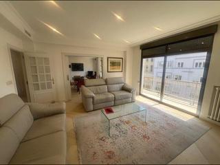 Pis  Calle colon. Gran vivienda en venta en calle colon