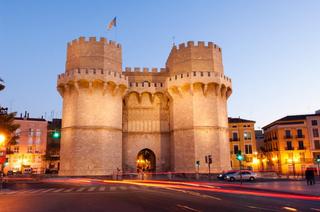 Lloguer Local Comercial a La Seu. Local take away en torres de serrano