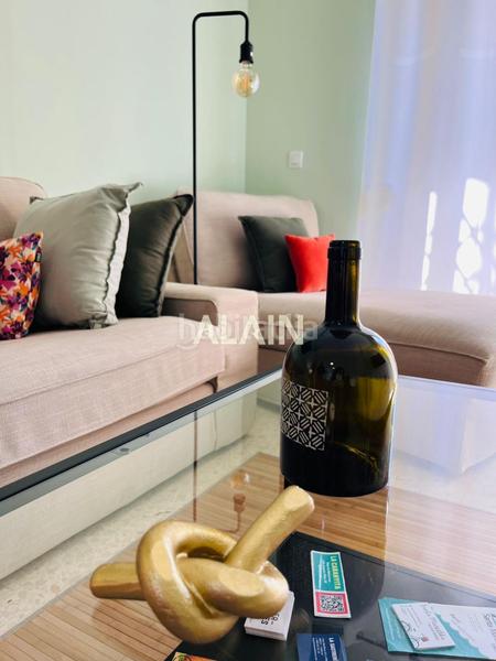 Foto 52201d6e-34b8-4271-a6aa-b46b513f2061. Lloguer apartament amb aparcament a El Cabanyal-El Canyamelar Valencia