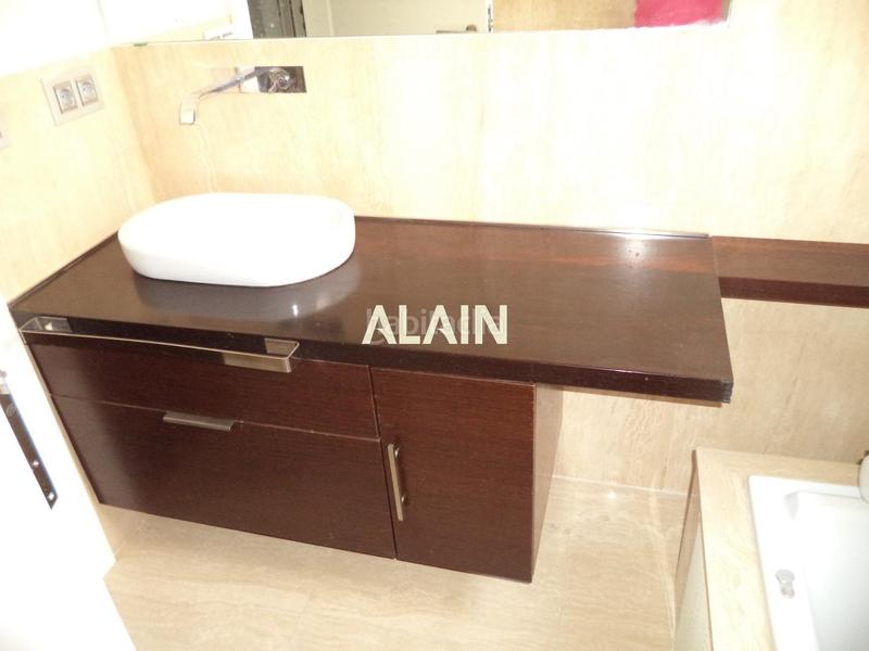 Foto e8b4348f-18a4-44b0-9a92-c51aae3dac37. Affitto attico con parcheggio in Sant Francesc Valencia