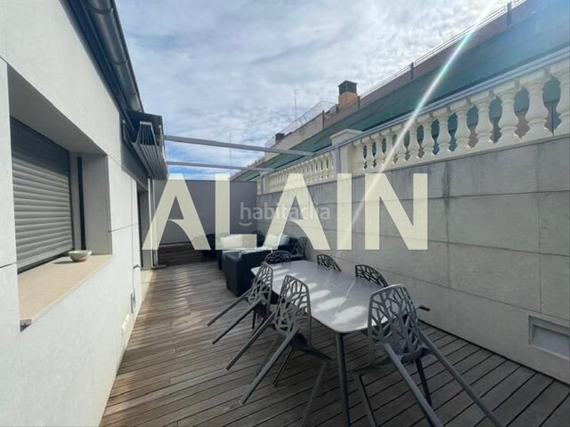 Foto 0370e4b3-c17d-450f-9022-9feadb325a91. Rent penthouse with parking in Sant Francesc Valencia