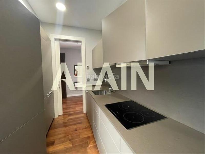 Foto 4edf8829-81ce-493b-9e4b-e5f8144564d5. Rent penthouse with parking in Sant Francesc Valencia