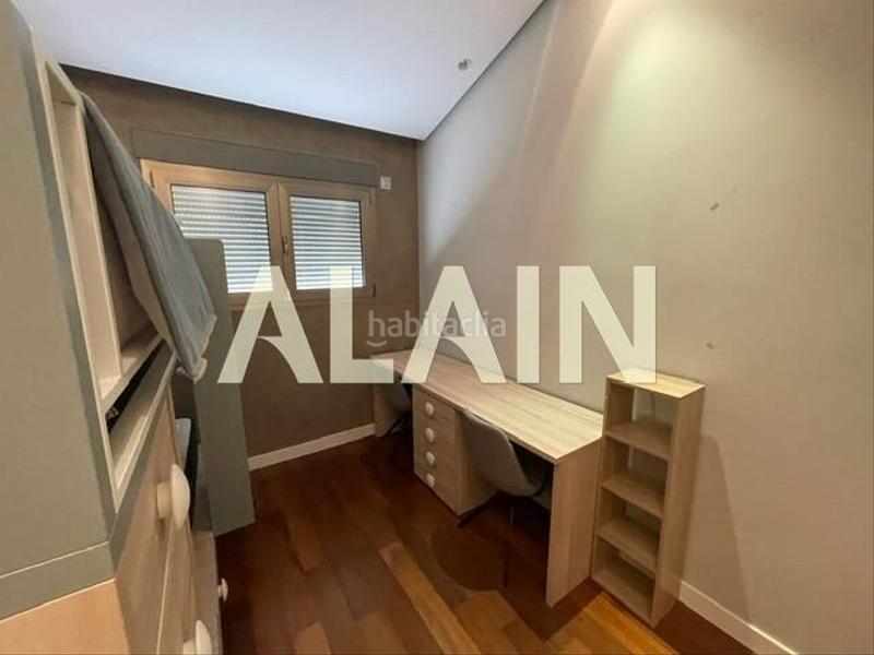 Foto f7951686-737f-441f-86d0-4775dbb3dfed. Rent penthouse with parking in Sant Francesc Valencia