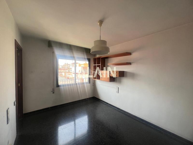 Foto 01963357-d71a-4fb9-bdd5-cde53f53c794. Appartement avec chauffage parking dans Exposició Valencia