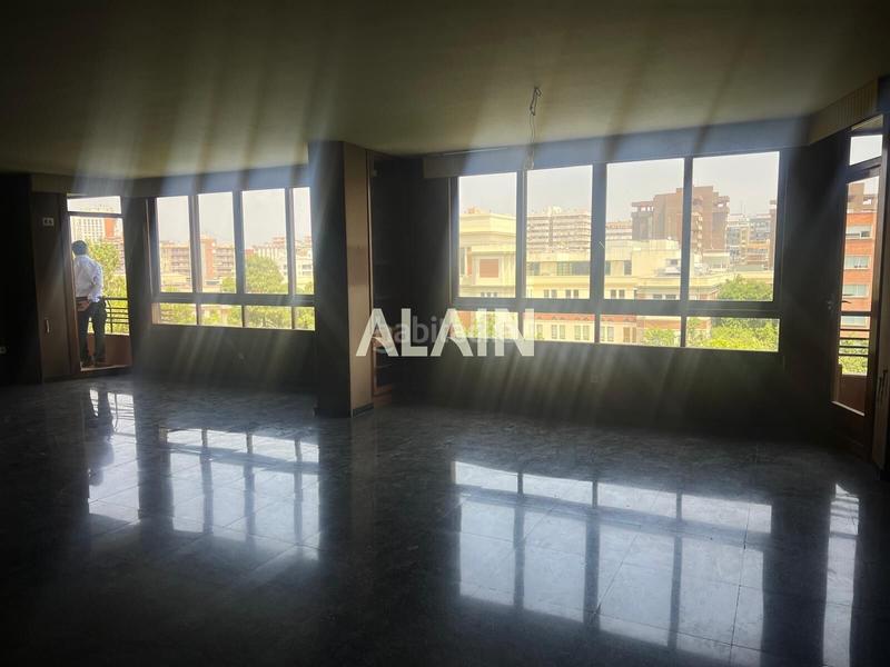 Foto 39377c78-0c2a-473a-ad2e-88f850e3afc8. Appartement avec chauffage parking dans Exposició Valencia