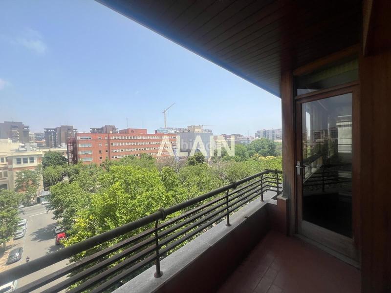 Foto a768d801-3b29-4505-bca3-6488df869679. Appartement avec chauffage parking dans Exposició Valencia