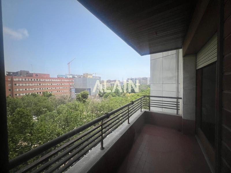 Foto c5fc6b29-710d-4c52-bd67-3c9f078f676a. Appartement avec chauffage parking dans Exposició Valencia