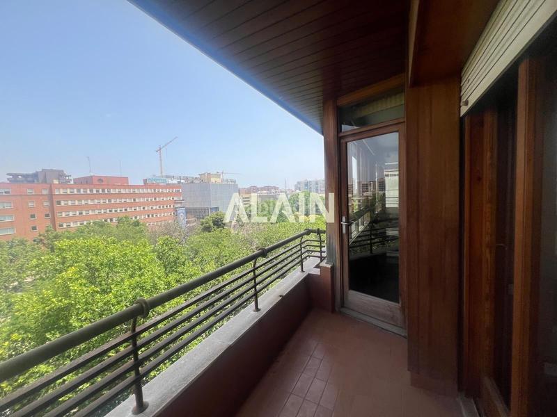 Foto fd9361b1-d2d0-49f5-8e05-a4f71df621e9. Appartement avec chauffage parking dans Exposició Valencia