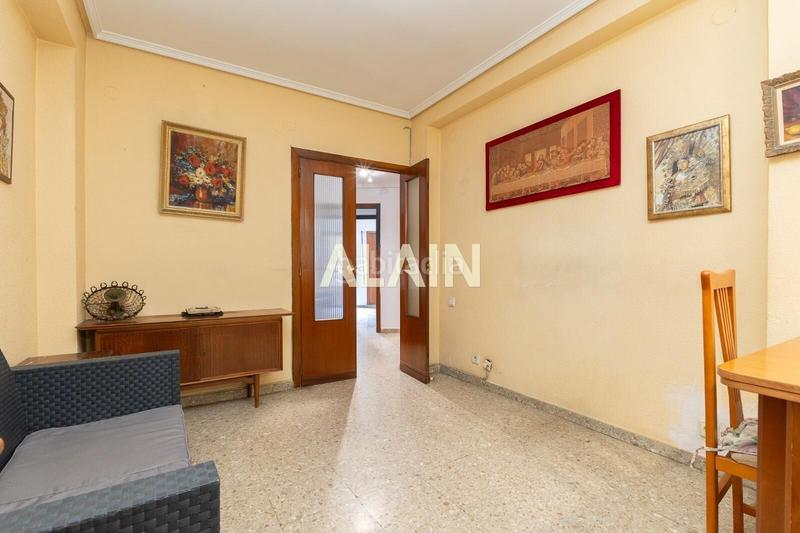 Foto a6238b22-8261-4f77-b7ab-bf5de4c66311. Pis amb aparcament a El Botànic Valencia