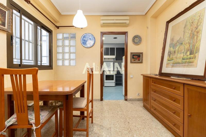 Foto a8b6dacd-2ac0-4239-931d-8c751dcf1275. Pis amb aparcament a El Botànic Valencia