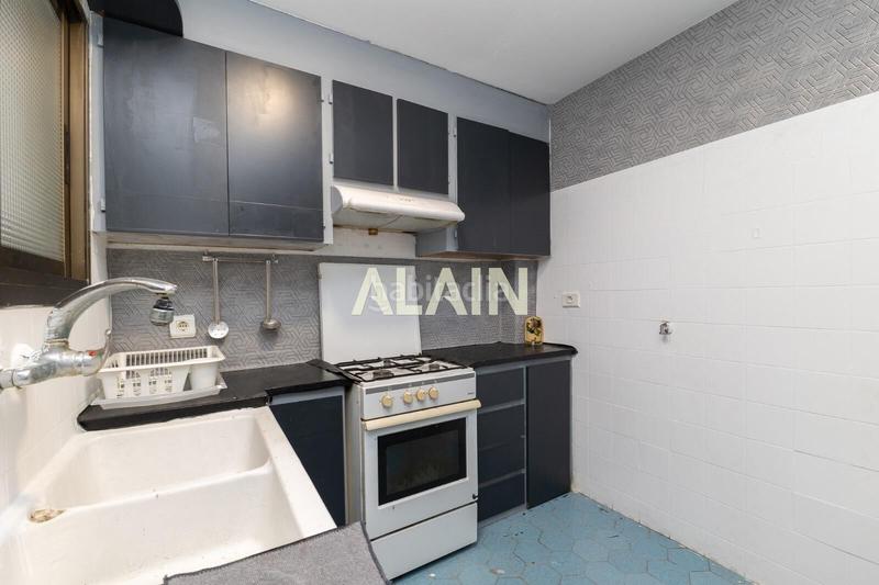 Foto b0344765-08a6-46b8-ae3a-52fb6a371d4d. Pis amb aparcament a El Botànic Valencia