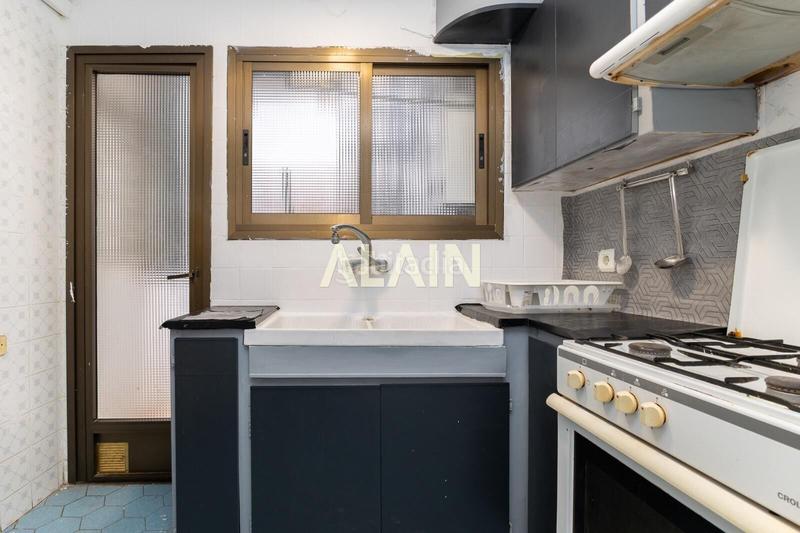 Foto bdd75217-9479-40eb-bb79-445db9a2c84c. Pis amb aparcament a El Botànic Valencia