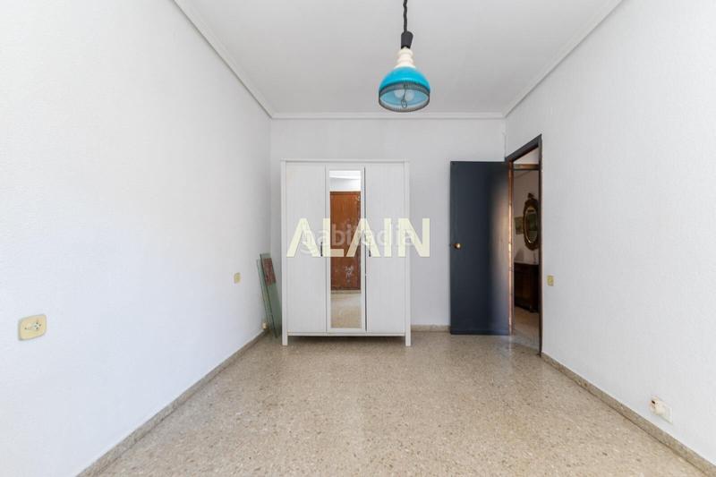 Foto d91c8b2d-0a59-437c-a393-4b61c60baf51. Pis amb aparcament a El Botànic Valencia