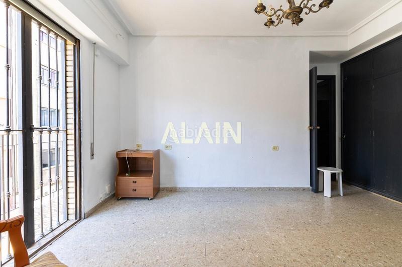 Foto f85abff8-3af7-49be-b42b-147942864f9a. Pis amb aparcament a El Botànic Valencia