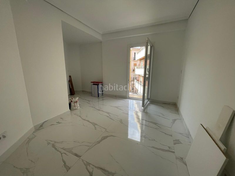 Piso vivienda junto fernando católico y calle espinosa en Valencia - Imagen 42