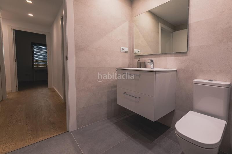 Foto 17b8da1d-407b-43a8-8aea-b73608c31bc3. Pis a Mestalla Valencia