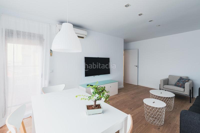 Foto 6fb6a740-66ec-47c6-ae19-13040a8b2ee9. Pis a Mestalla Valencia