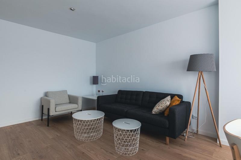 Foto bd186dd8-e193-4e8d-8306-a8aa72d9bc5a. Pis a Mestalla Valencia